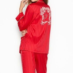 Victoria’s Secret 2 pc satin pajama set BEDAZZLED! 📬SEND ANY OFFER 🖋